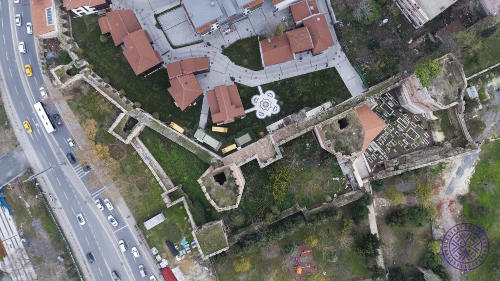 Literary Depictions of the Constantinopolitan Walls in Byzantium - Istanbul City Walls